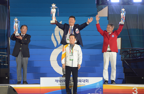 미국 선수단이 제105회 전국체전에서 해외동포 경기 4회 연속 종합 우승이라는 쾌거를 이뤘다.