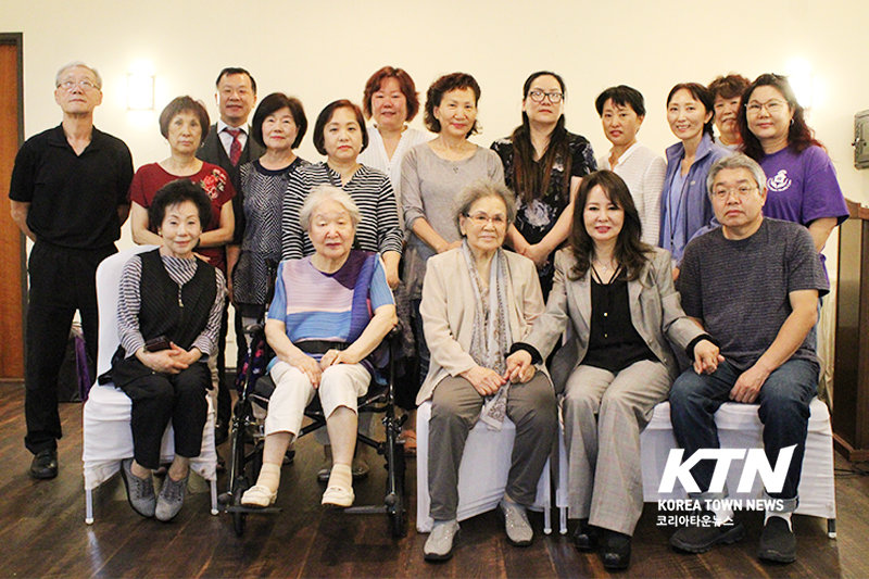 한국홈케어 장기근속상 및 효행상에 대한 시상식이 지난 24일 진행됐다.