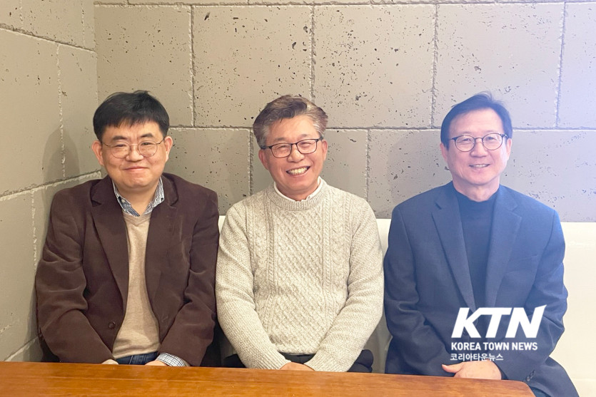 달라스 한인상공회 김영준 사무국장, 김현겸 회장, 고근백 이사장(좌부터)