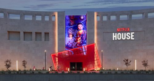 넷플릭스가 조성한 대형 체험형 공간 ‘넷플릭스 하우스 달라스’가 11일 갤러리아에서 공식 문을 열었다. [사진 출처: netflix.com]